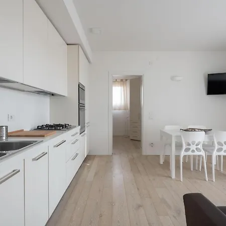 Immobiliare Jvl - Cascina Del Mar Appartamento